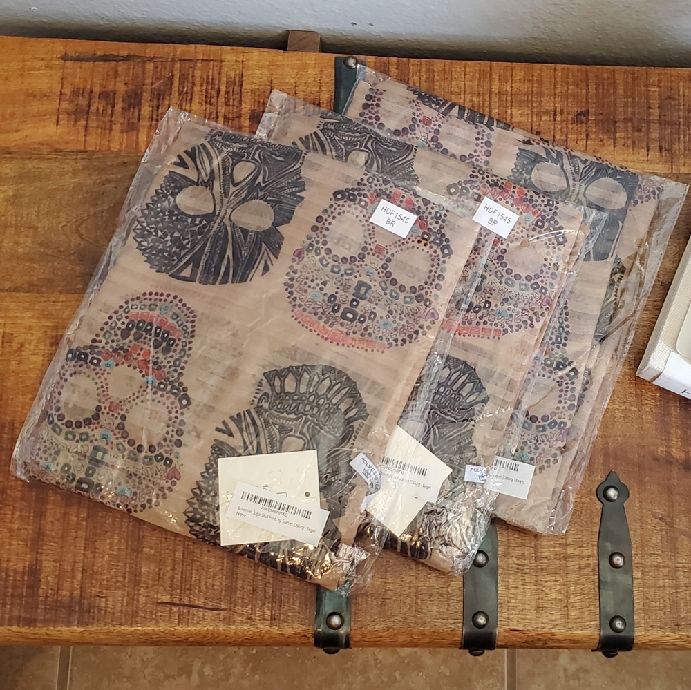 ๐ค Bohemian Sugar Skull Scarf ๐ค - Picture 8 of 8